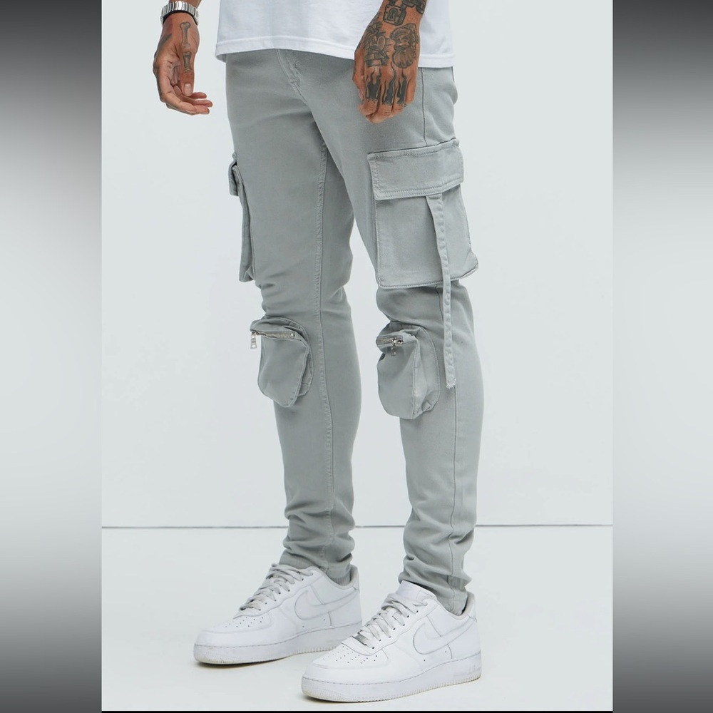 NWT Fashion Nova Men Grey “Bradford” Skinny Cargo Denim Jeans